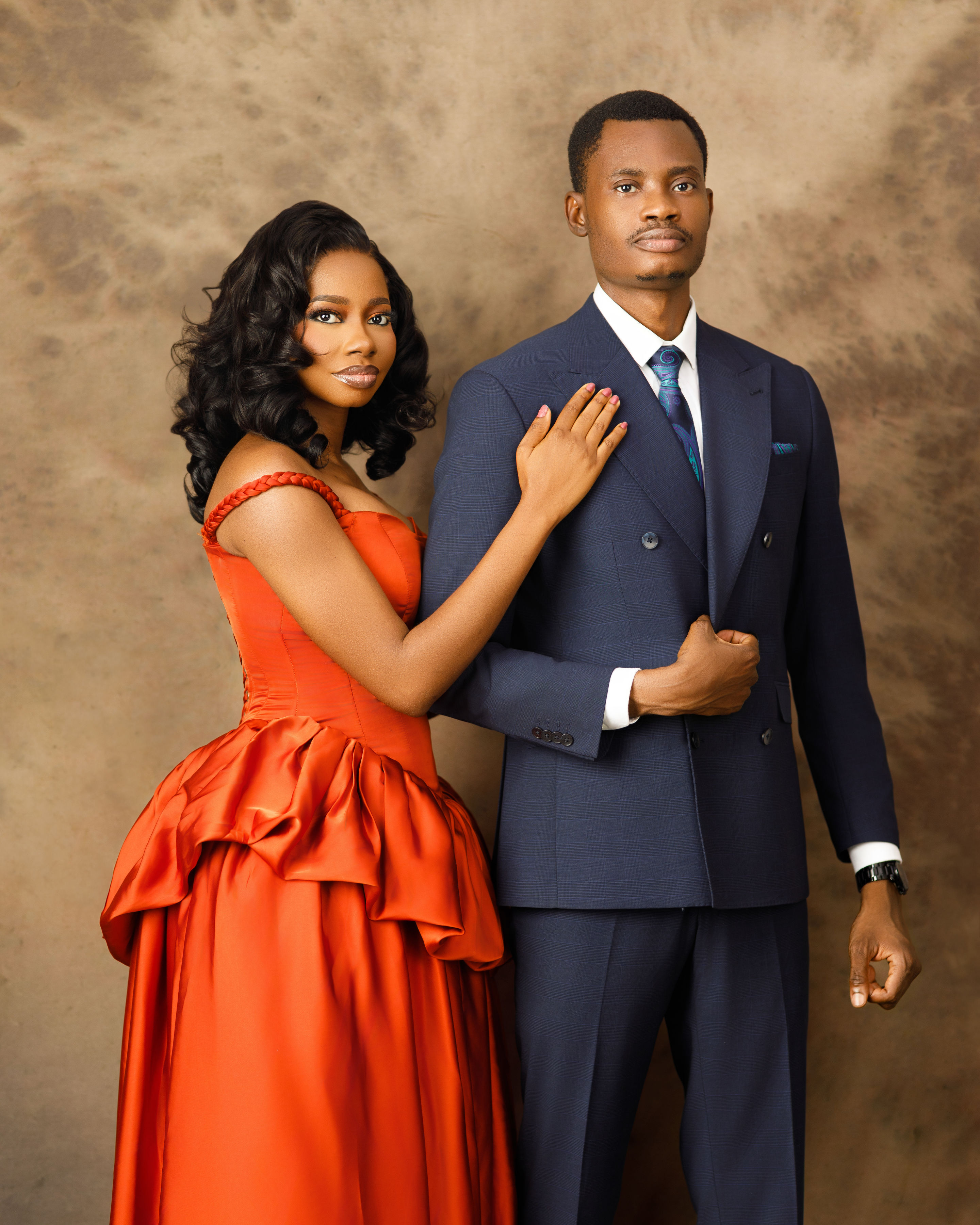 Oluwasefunmi and Olanrewaju pre-wedding portrait